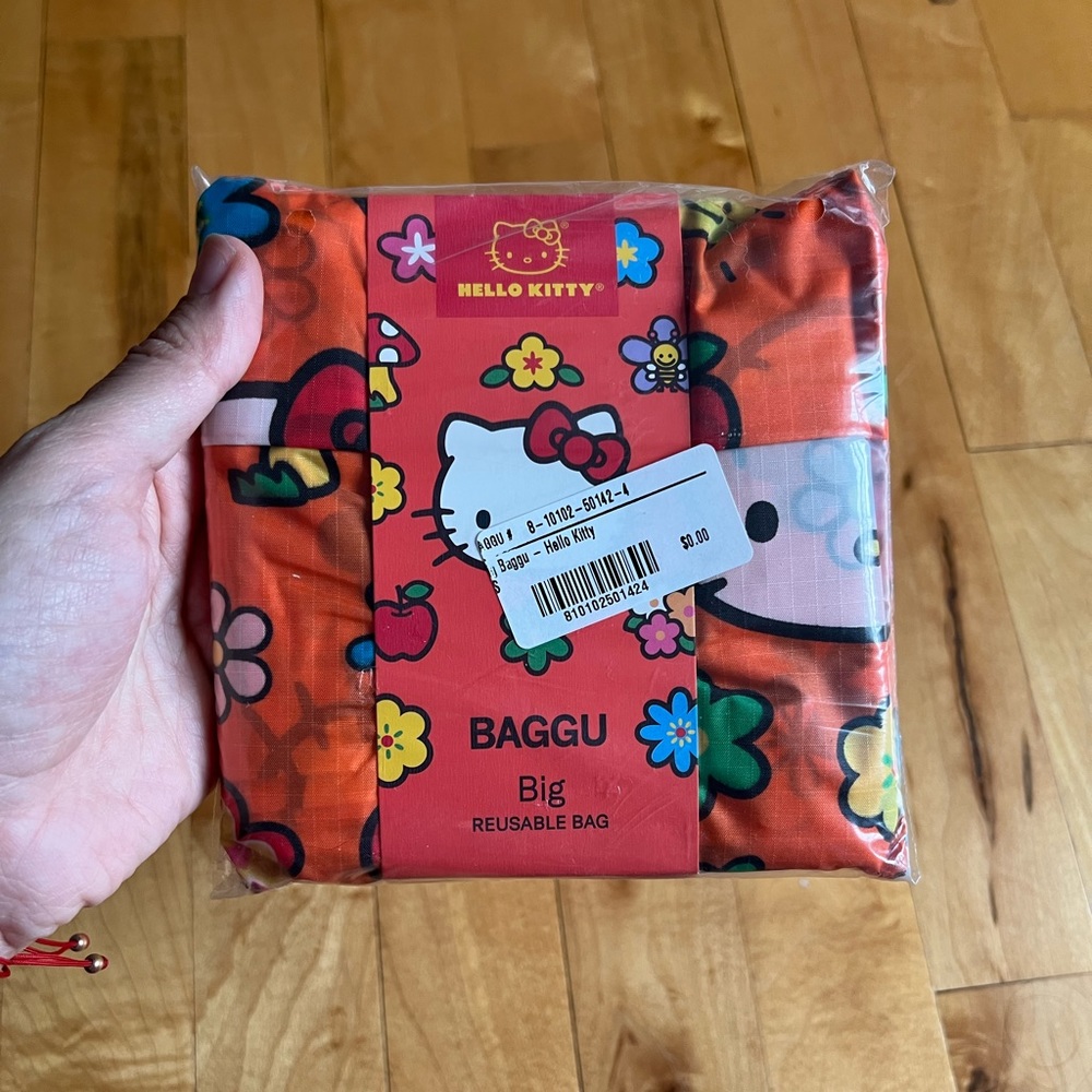 NWT BAGGU hello kitty BIG bag